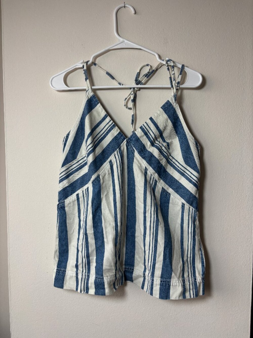 Universal Thread Blue and White Striped Top - Size Small